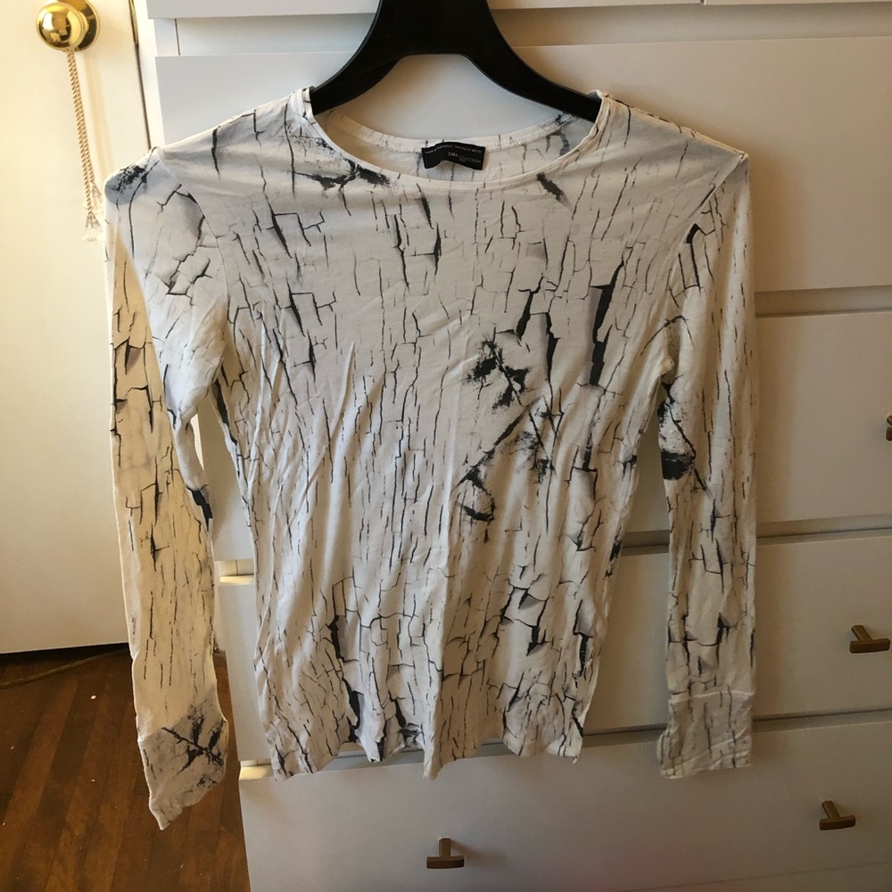 Long sleeve t-shirt